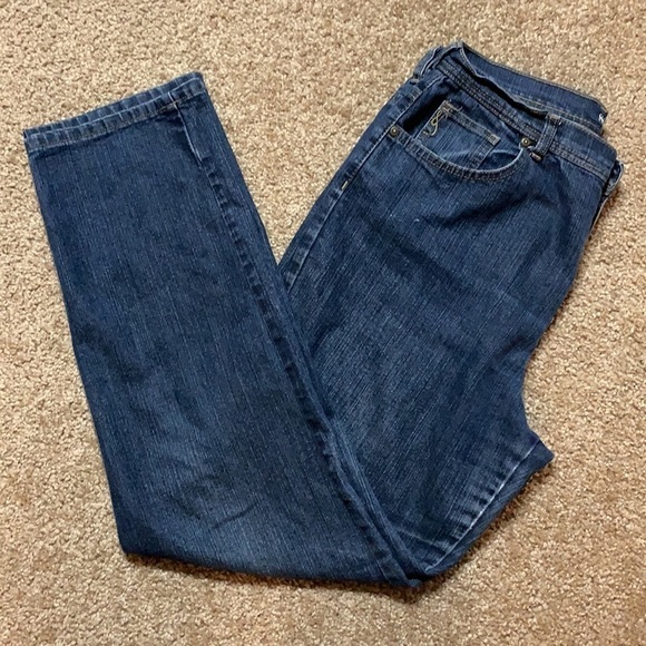 Women’s Style & Co Size 12 jeans natural fit - Picture 2 of 8